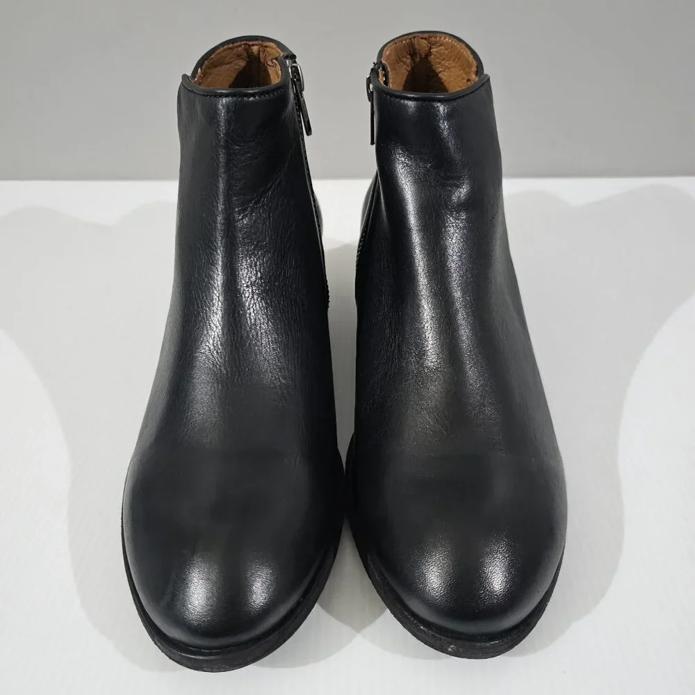 Frye Black Leather Ankle Boots | Excellent Condition - Picture 1 of 7